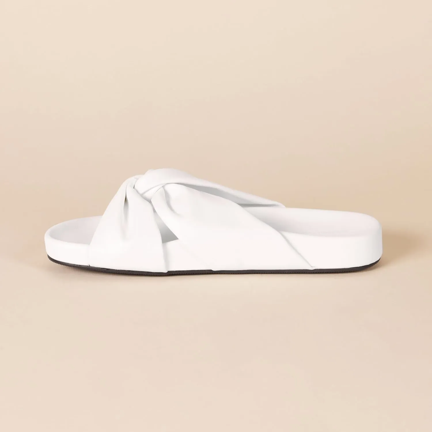 Amazon Essentials Women's Twist Slide Sandal