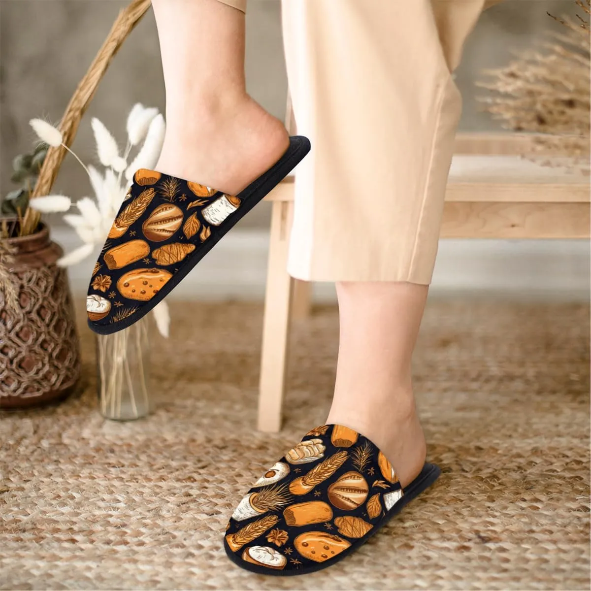 Bread Wheat Slippers for Women Men, Maple Leaf House Slippers Soft Fluffy Warm Slip On Slippers Cozy Indoor Slippers Non-Slip Home Shoes, X-Small