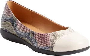 Comfortview Women's Wide Width The Fay Flat