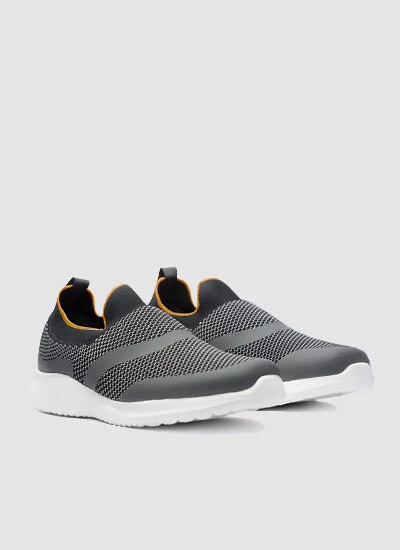 Cosmos Sneaker