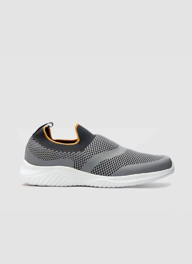 Cosmos Sneaker