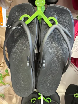 Crocs Women Miami Flip In Black (Pre-Order)