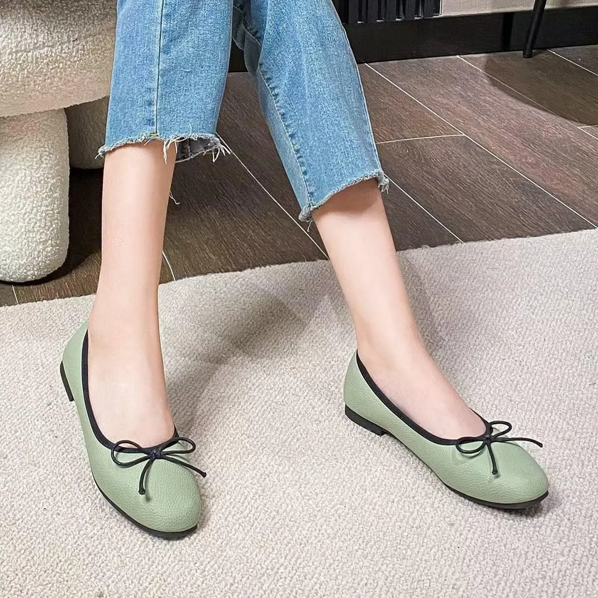 Hee grand Women Square Toe Cute Bow-Knot Ballet Shoes Solid Slip-On Flats Comfort Work Shoes Light Weight Loafers