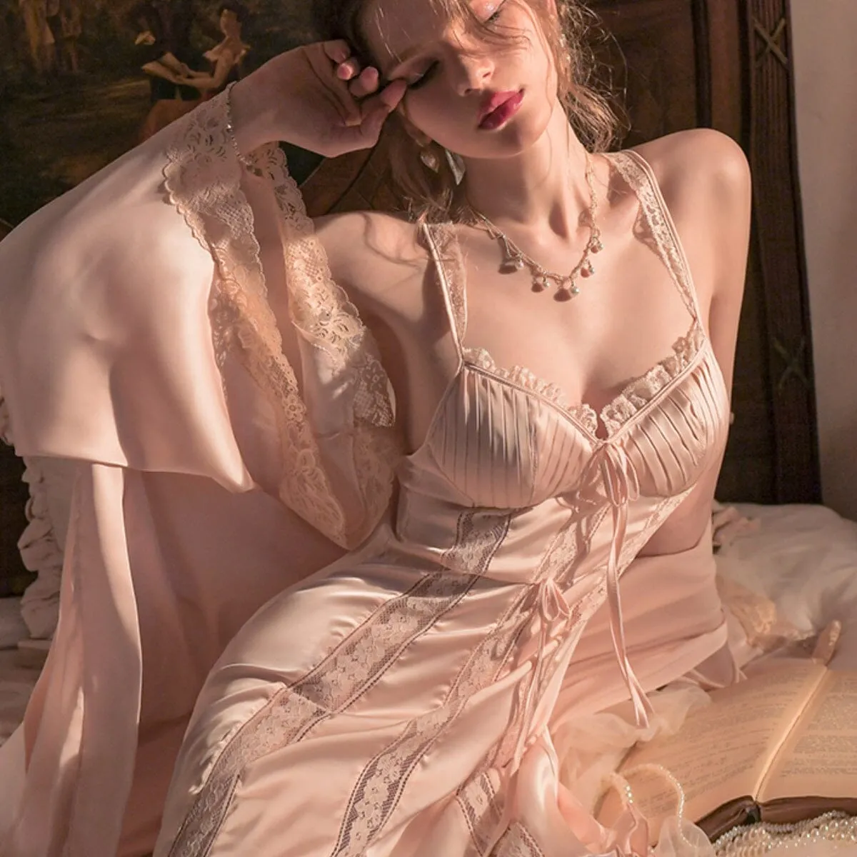 Lerin satin slip