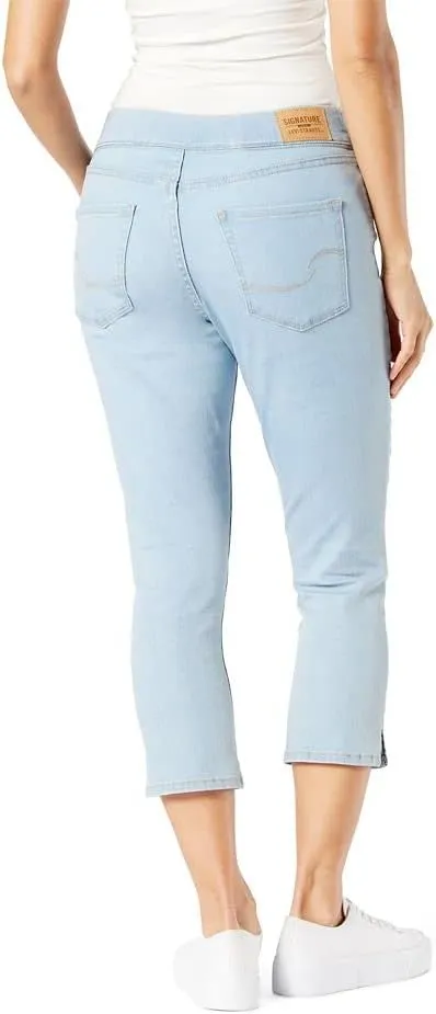 Levi Strauss Signature Gold Women's Totally Shaping Pull on Capri (Available in Plus Size)