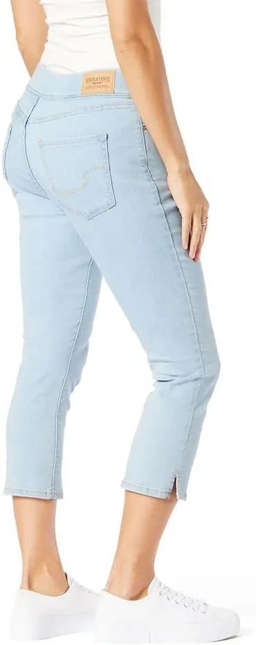 Levi Strauss Signature Gold Women's Totally Shaping Pull on Capri (Available in Plus Size)
