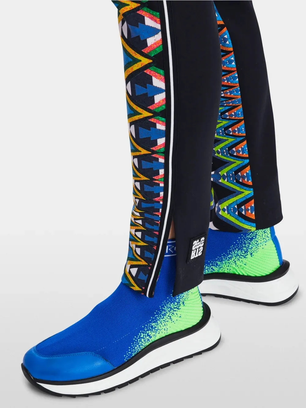 Marc Cain SOFIA Scuba Slip on pants with print
