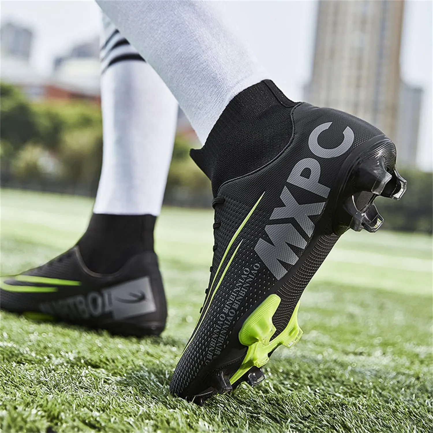 MDPCX Competitive Unisex Soccer Shoes Men Women Indoor Outdoor Football Boots Athletic Turf Mundial Team Cleat Running Sports Lightweight Breathable Anti-Skid Damping Shoes