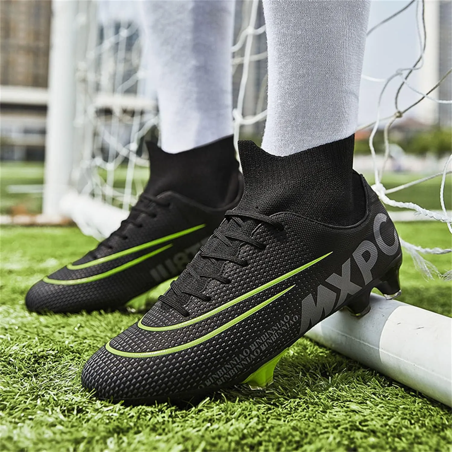MDPCX Competitive Unisex Soccer Shoes Men Women Indoor Outdoor Football Boots Athletic Turf Mundial Team Cleat Running Sports Lightweight Breathable Anti-Skid Damping Shoes