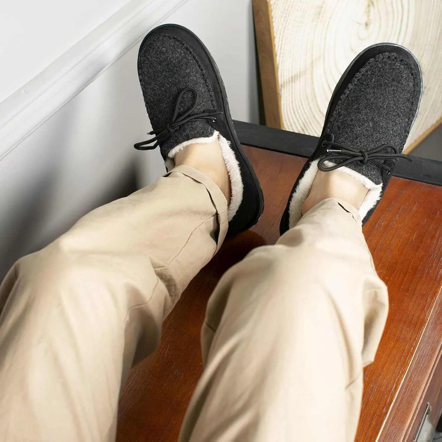 Men's Moccasin Slippers Warm Memory Foam Soft Plush Lined Slip on Indoor Outdoor House Shoes