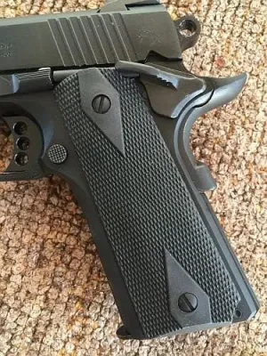 Pearce Double Diamond Rubber 1911 Panels - Full Size 1911