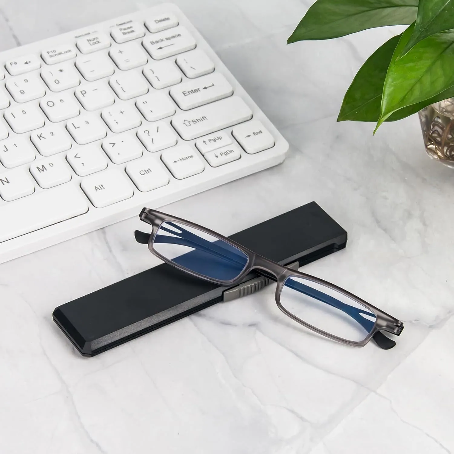 REAVEE Folding Reading Glasses for Men Women Blue Light Blocking Computer Thin Foldable Portable Readers Flat Case
