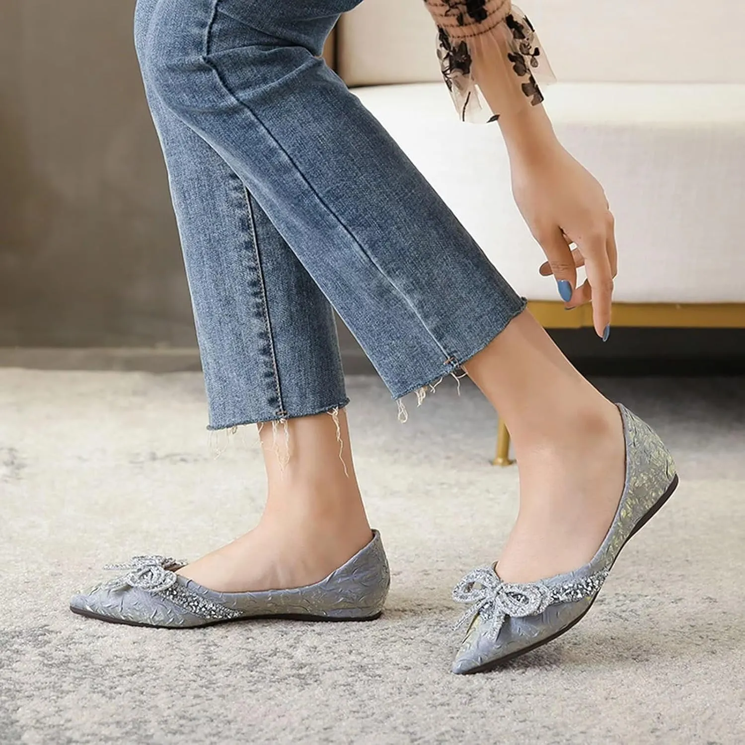 SAILING LU Bow-Knot Ballet Flats for Women Pointed Toe Crystals Wedding Shoes Comfort Light Weight Loafers