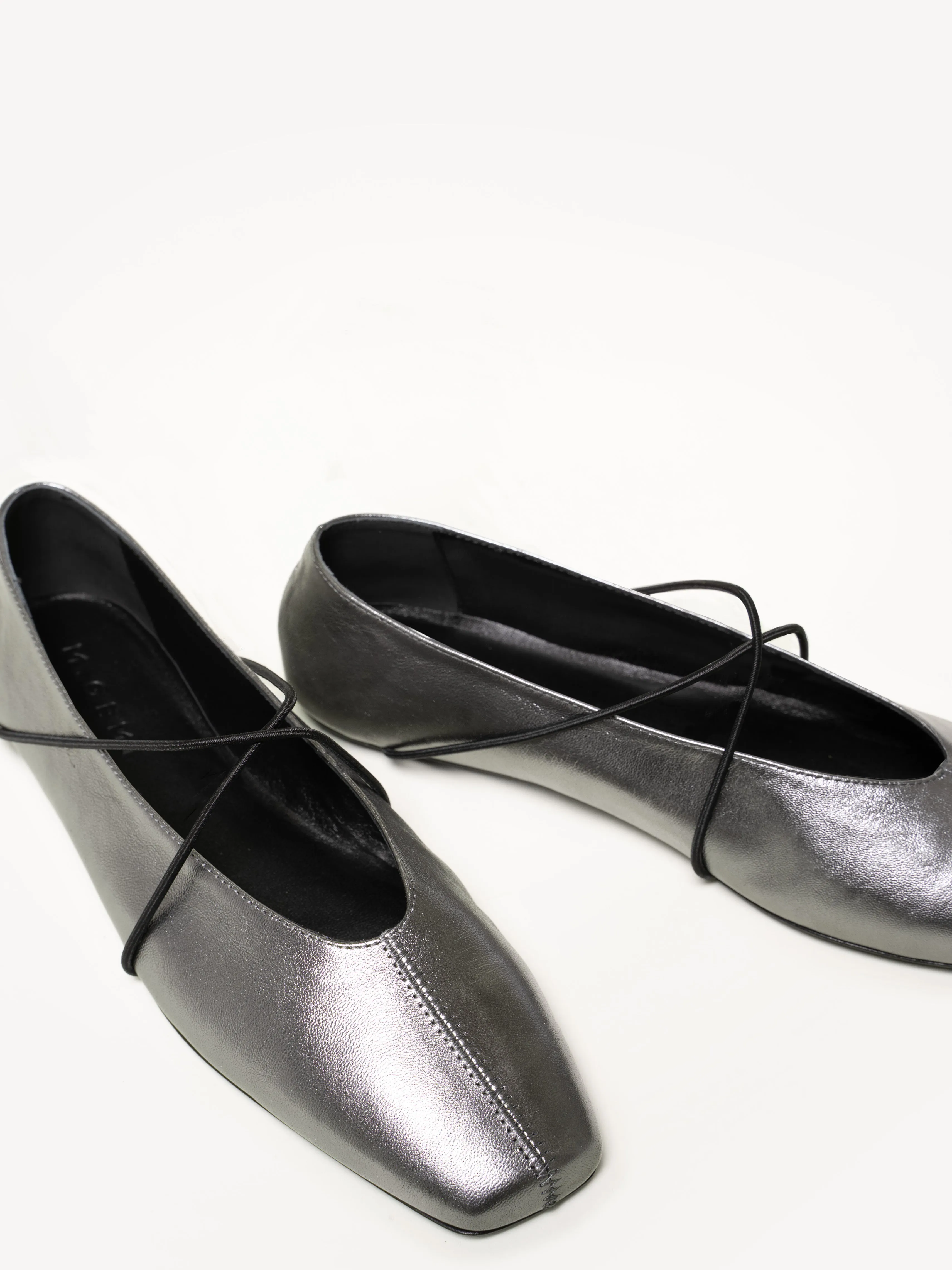 The Una (Sample Sale)