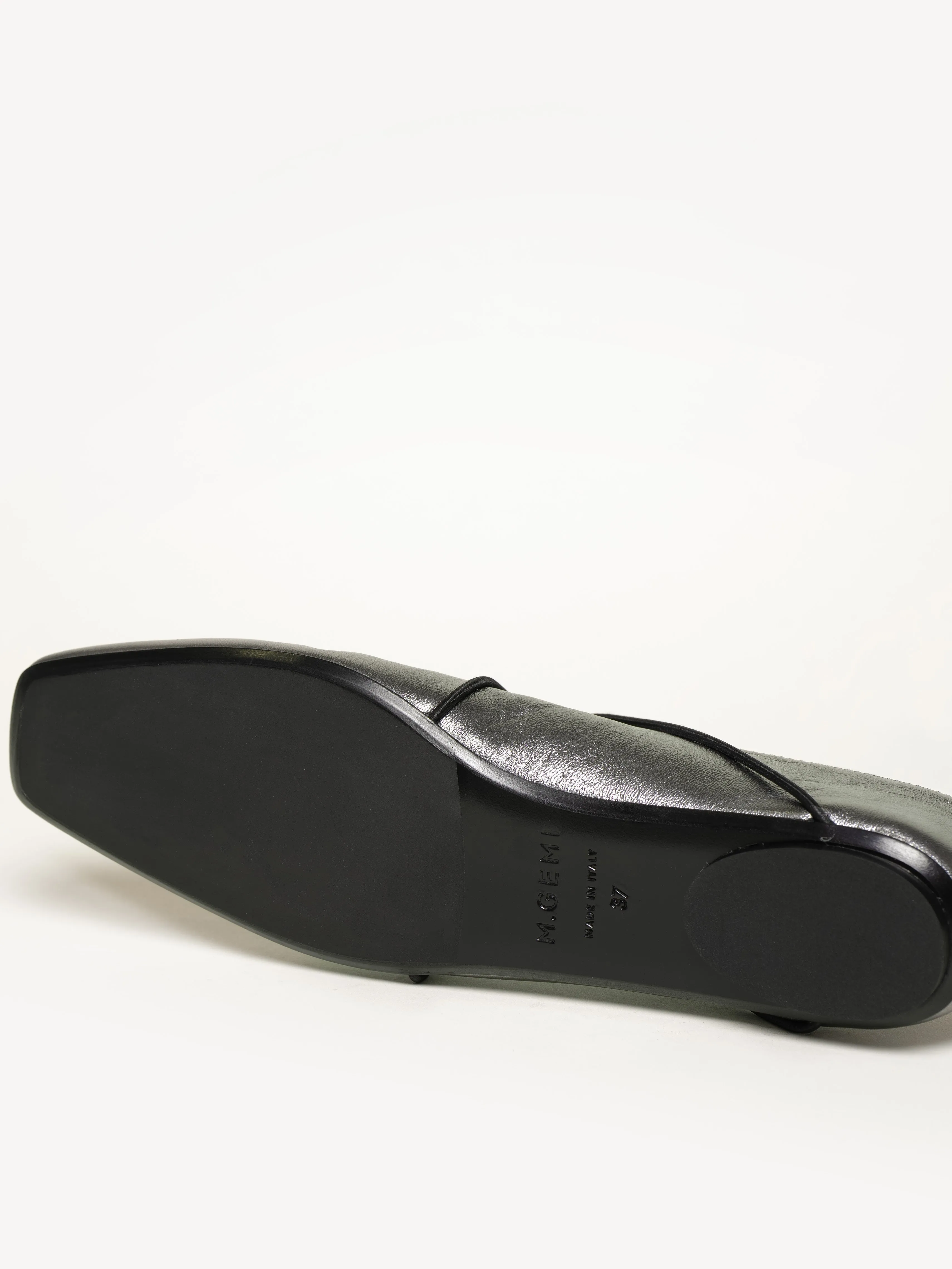 The Una (Sample Sale)