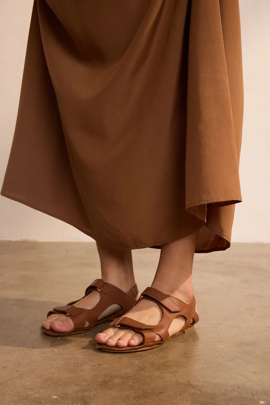 The Walking Sandal in Cognac