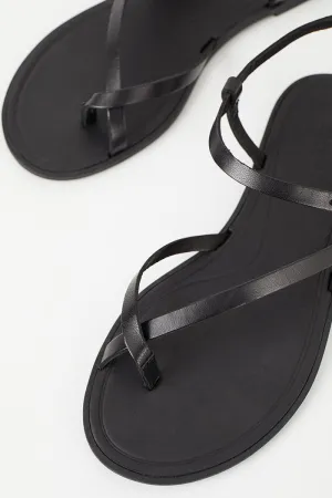 TIA 2.0 ANKLE STRAP SANDAL SIZE 37