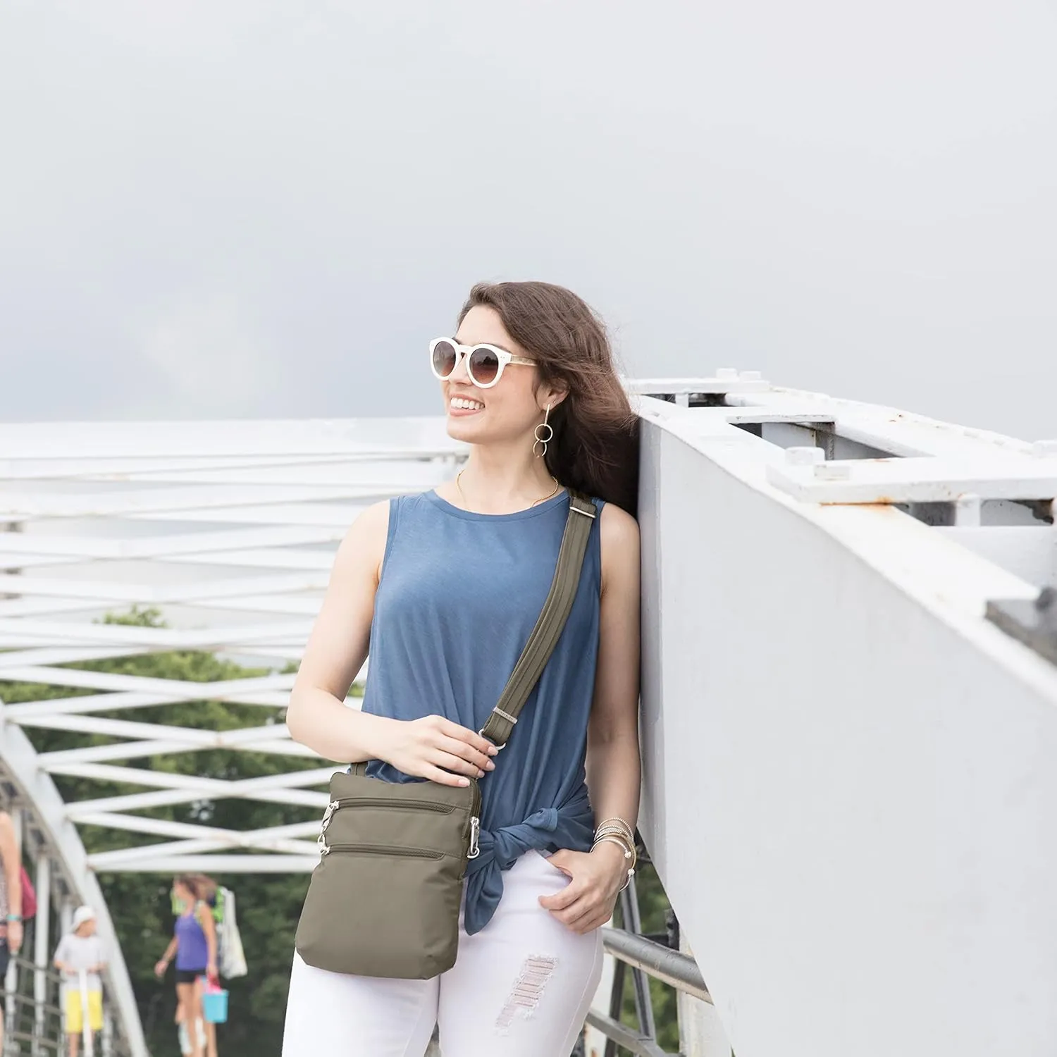 Travelon Anti-theft Classic Slim Double Zip Crossbody