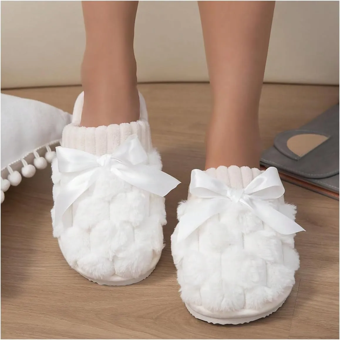 Verdusa Women's Bow Memory Foam Slippers Warm Slip On Faux Fur House Slippers