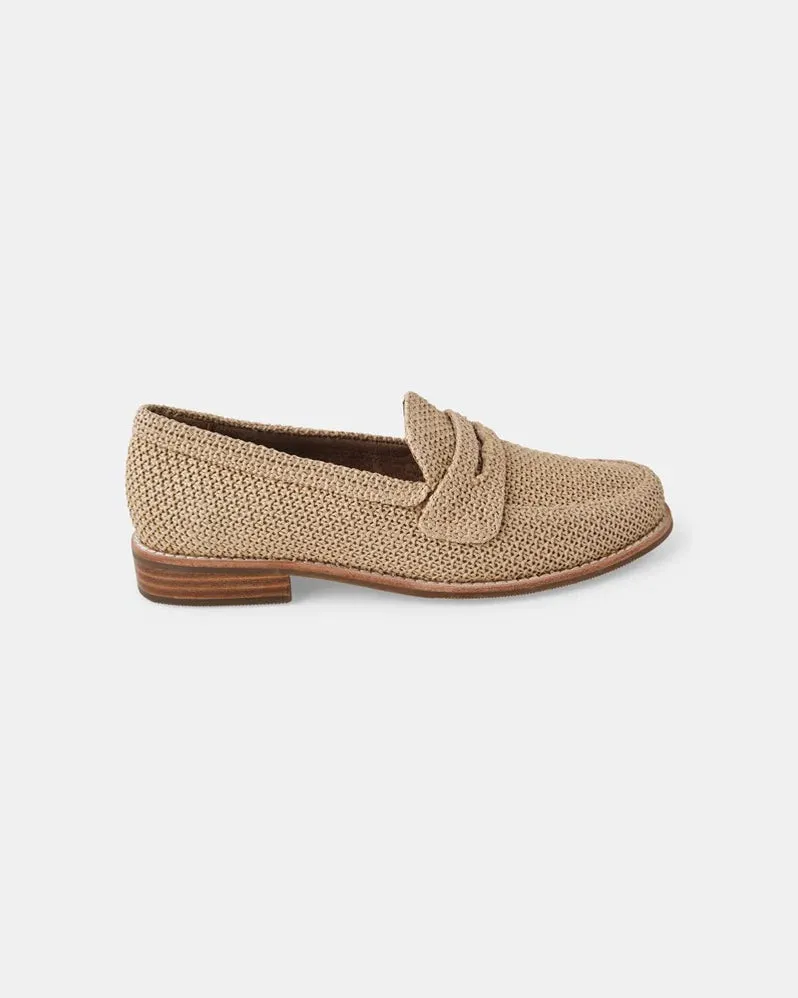 Walnut Melbourne - Harlow Loafer - Natural