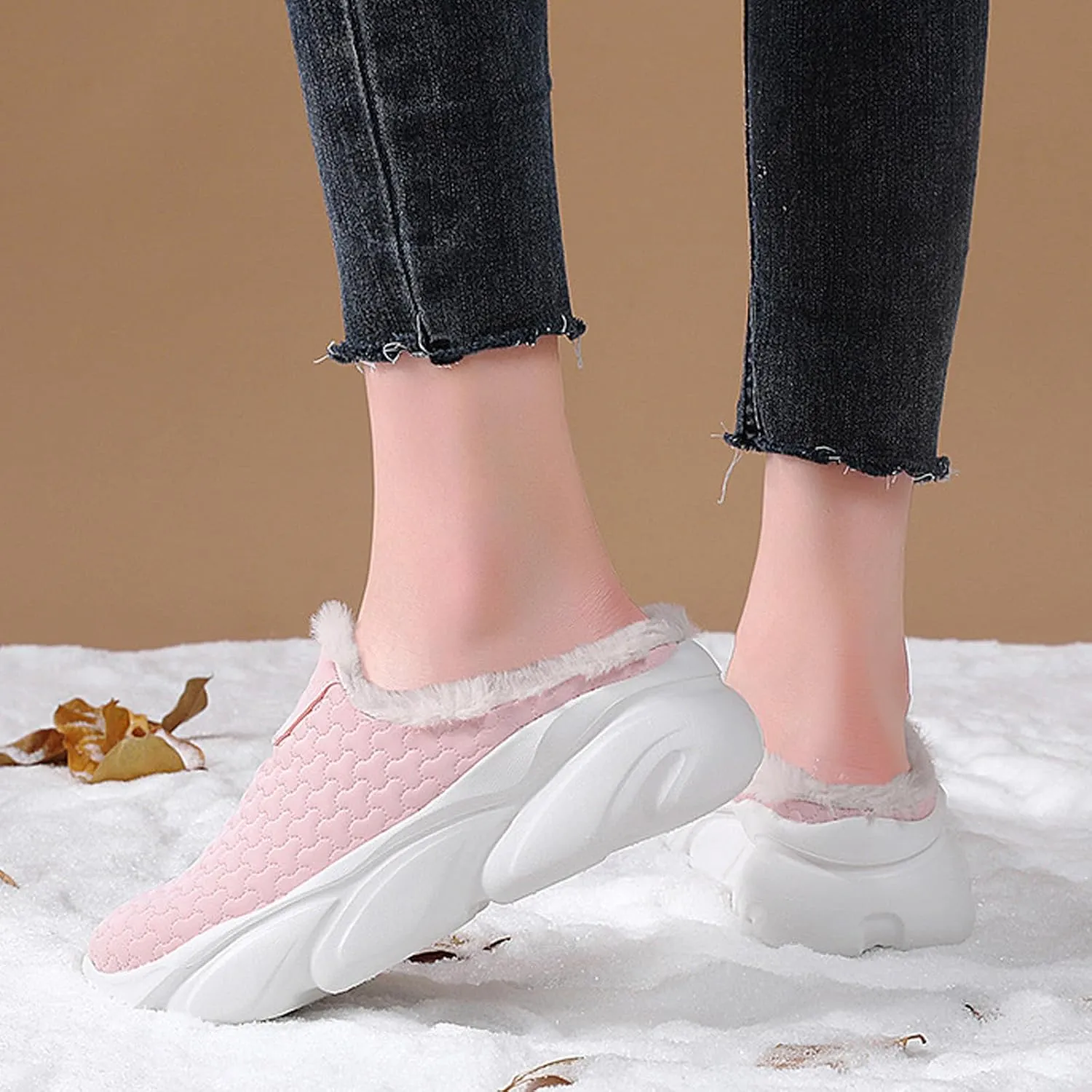 Women's Leather Comfortable Fuzzy Platform Clogs Fashion Round Toe Non Slip Slip On Wedge Soft Sole Mules Casual Indoor Outdoor Walking Closed Toe Plush Lining Slippers